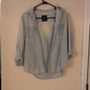 Button up Jean American Eagle shirt